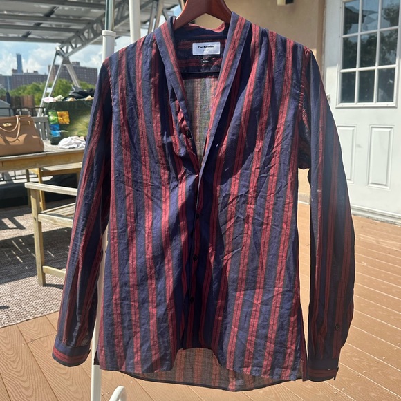 The Kooples Men’s fitted navy and red striped shirt. - Picture 2 of 5